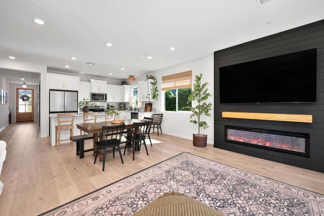 8065 Pasadena Dr, Roseville, CA 95747
