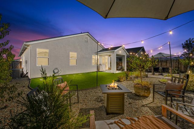 8065 Pasadena Dr, Roseville, CA 95747