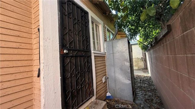 1209 Spence, Los Angeles, CA 90023