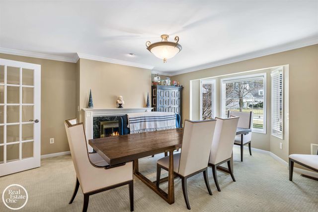 535 Ballantyne Road, Grosse Pointe Shores, MI 48236