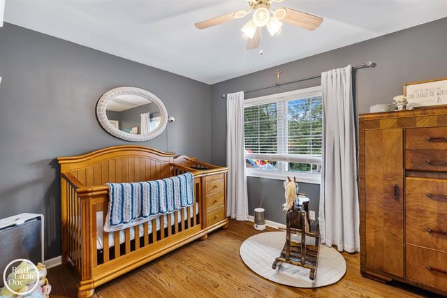535 Ballantyne Road, Grosse Pointe Shores, MI 48236