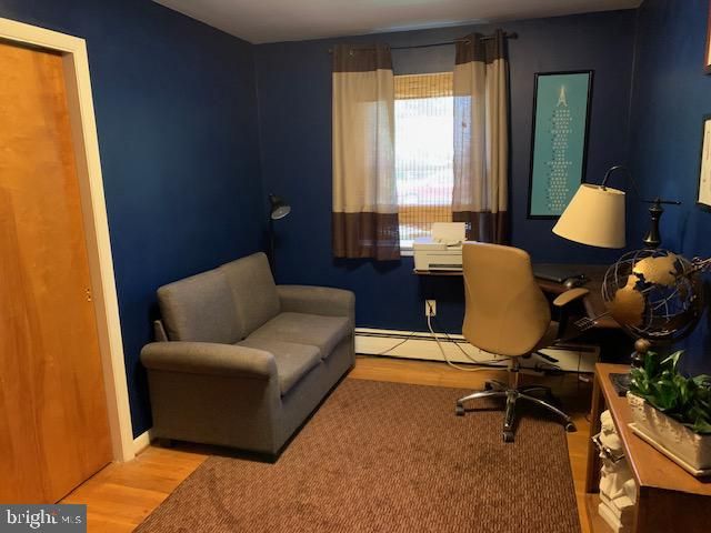 6493 ORANGE ST, East Petersburg, PA 17520