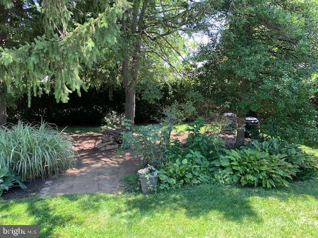 6493 ORANGE ST, East Petersburg, PA 17520