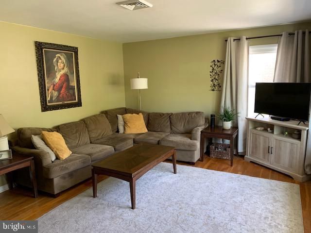 6493 ORANGE ST, East Petersburg, PA 17520
