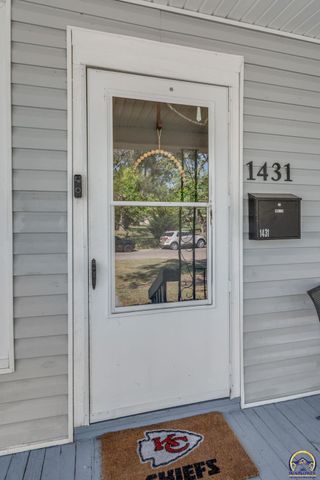 1431 SW Tyler ST, Topeka, KS 66612