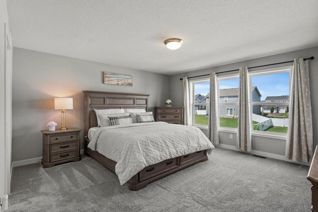 18355 Greenstone Way, Lakeville, MN 55044