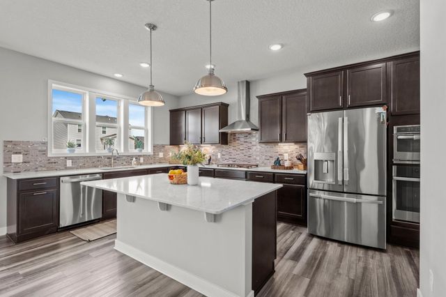 18355 Greenstone Way, Lakeville, MN 55044