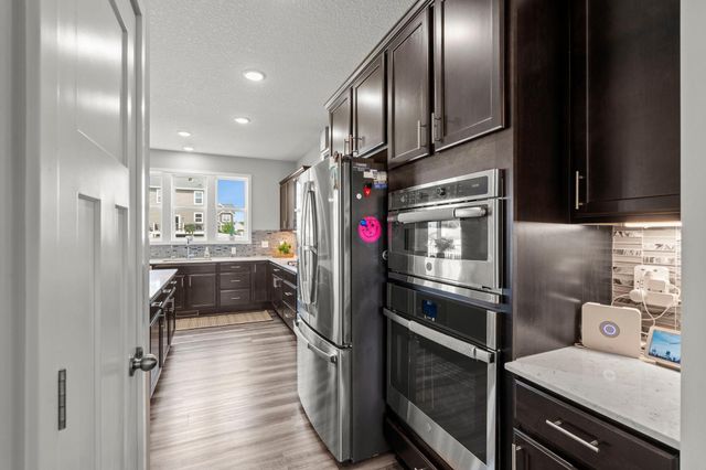 18355 Greenstone Way, Lakeville, MN 55044