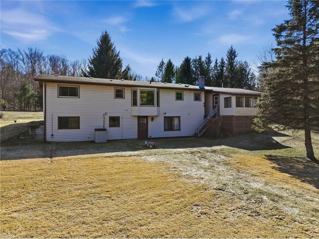 W13942 County Road B, Fairchild, WI 54741