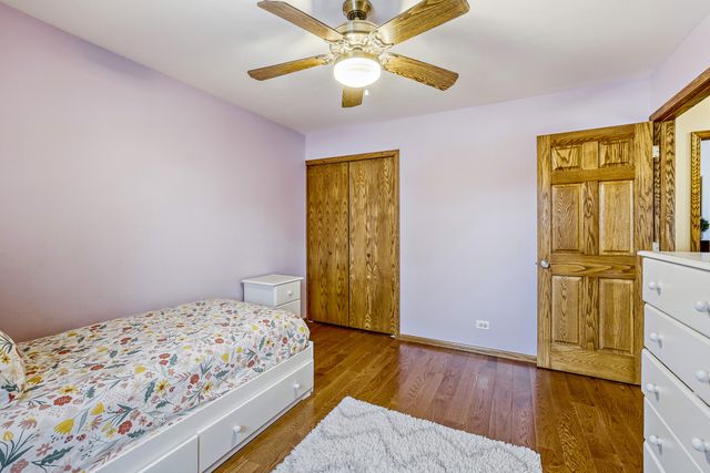 4175 Victoria Drive, Hoffman Estates, IL 60192