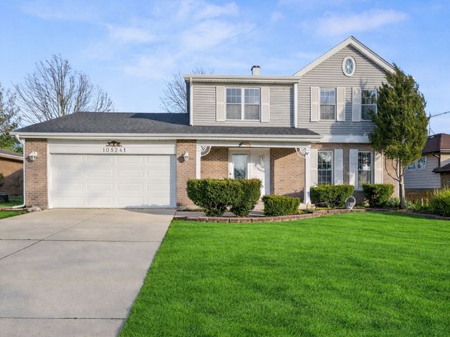 10S241 Wallace Drive, Downers Grove, IL 60516