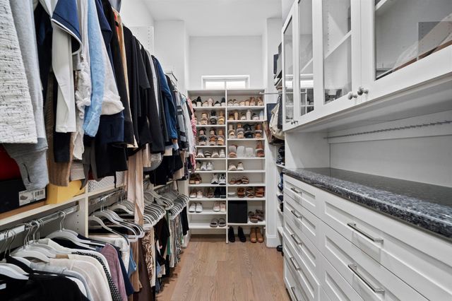 2174 Briarglen Drive, Houston, TX 77027