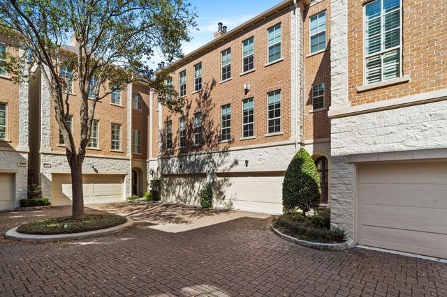 2174 Briarglen Drive, Houston, TX 77027