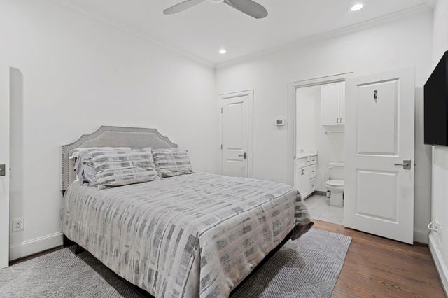 2174 Briarglen Drive, Houston, TX 77027