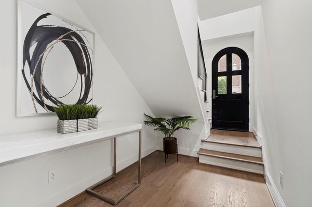 2174 Briarglen Drive, Houston, TX 77027