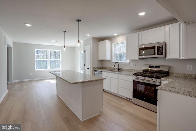 5700 RUBY AVE, Millville, NJ 08332