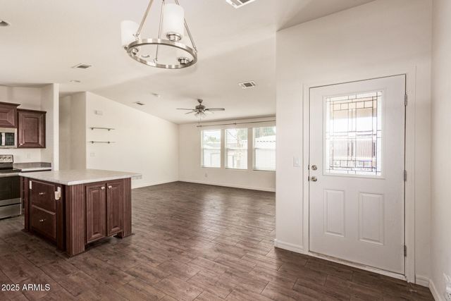 10810 N 91st Avenue 123, Peoria, AZ 85345