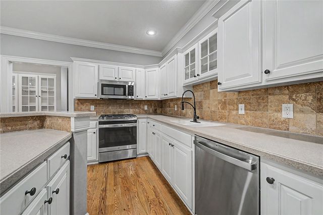 6675 W Valley View Road, Rogers, AR 72758