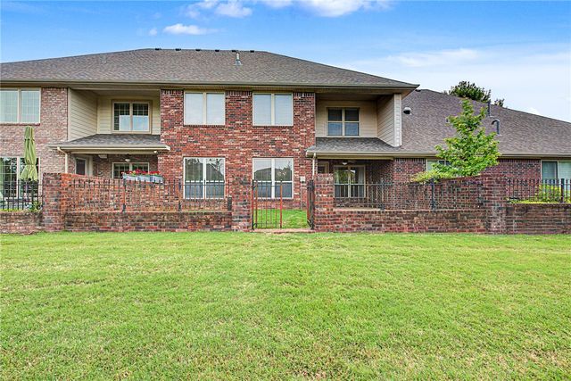 6675 W Valley View Road, Rogers, AR 72758