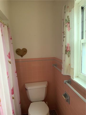 1178 Amity Ridge Rd, Amwell, PA 15311
