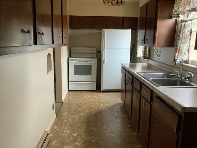 1178 Amity Ridge Rd, Amwell, PA 15311