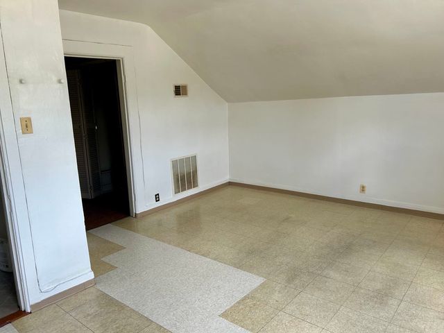 2848 E 79th Street, Chicago, IL 60649