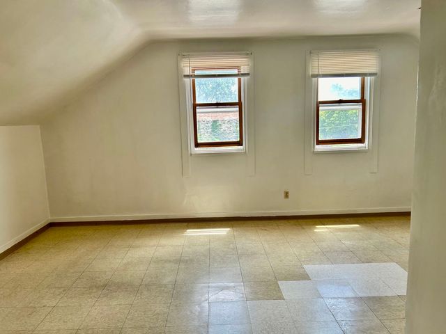 2848 E 79th Street, Chicago, IL 60649