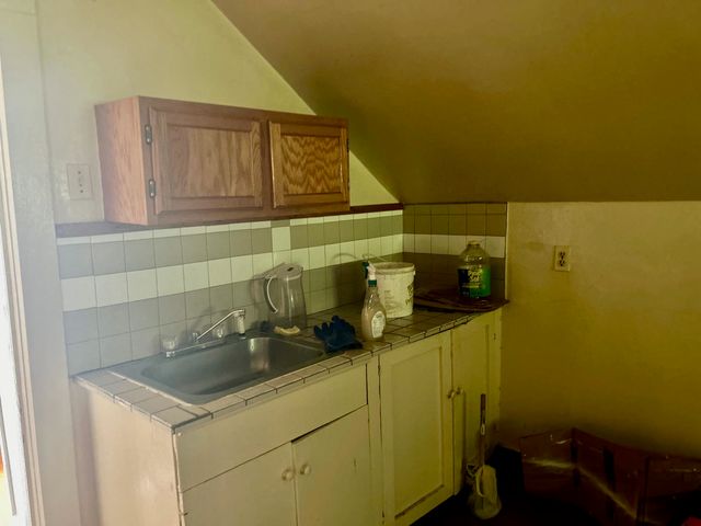 2848 E 79th Street, Chicago, IL 60649