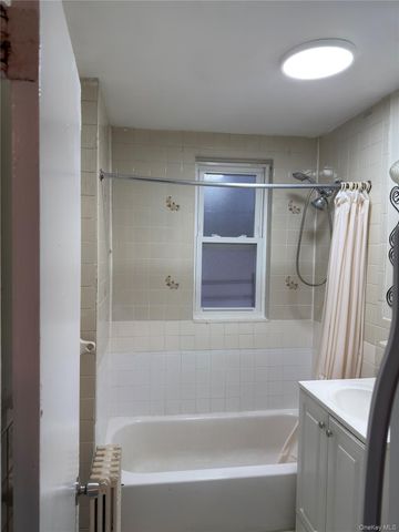 10416 124th Street, Richmond Hill S., NY 11419