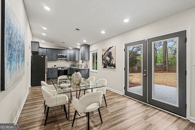 577 Simone Way, Stone Mountain, GA 30087