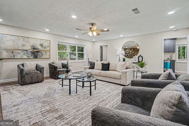 577 Simone Way, Stone Mountain, GA 30087