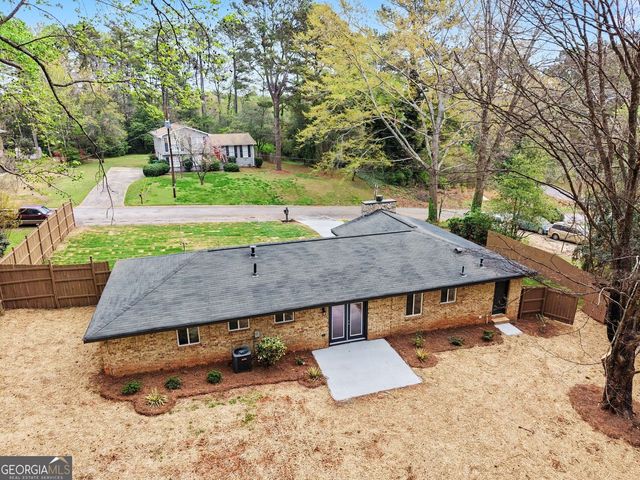 577 Simone Way, Stone Mountain, GA 30087