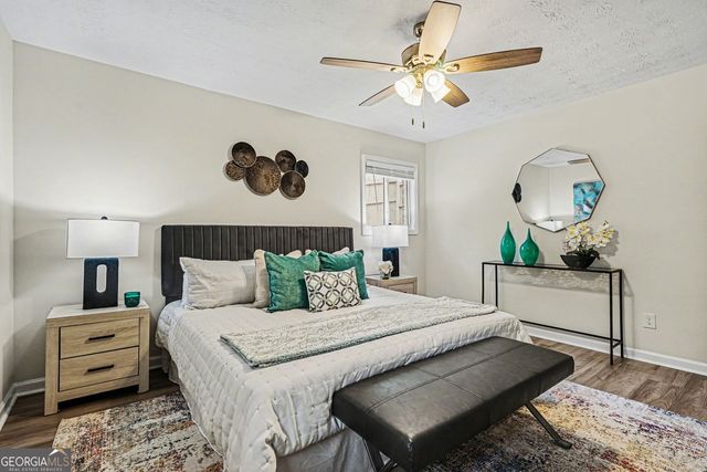 577 Simone Way, Stone Mountain, GA 30087