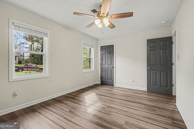 577 Simone Way, Stone Mountain, GA 30087