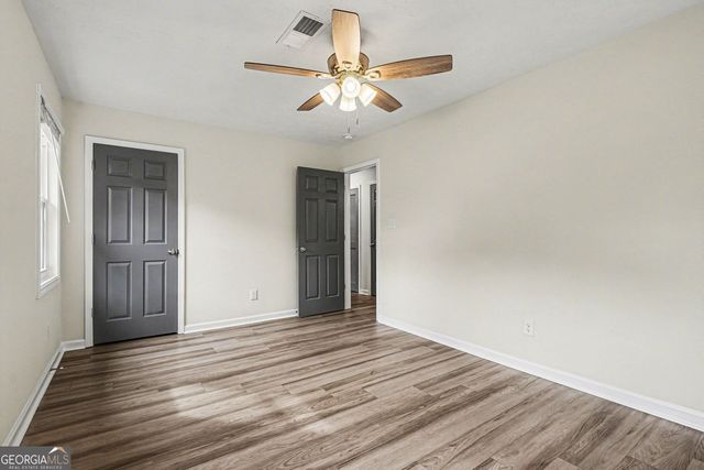 577 Simone Way, Stone Mountain, GA 30087