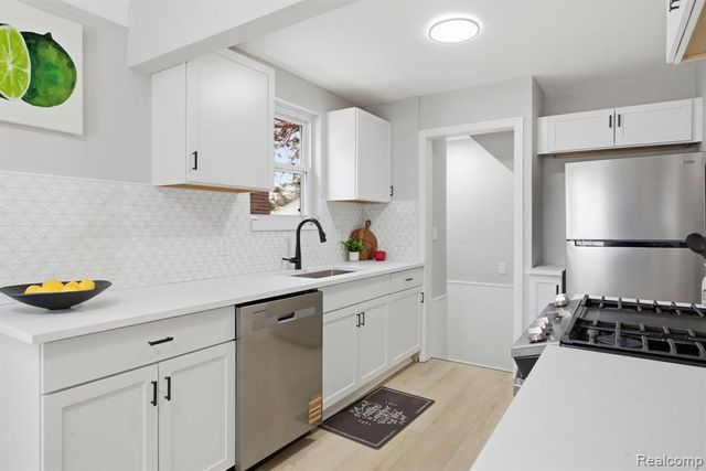 18657 Audette Street, Dearborn, MI 48124