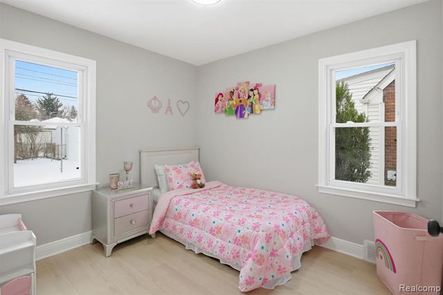 18657 Audette Street, Dearborn, MI 48124