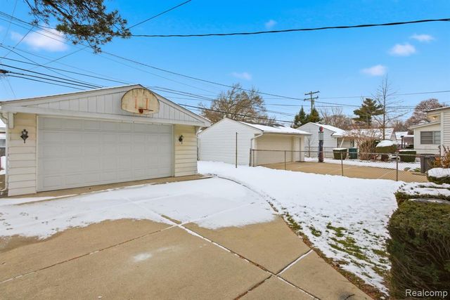 18657 Audette Street, Dearborn, MI 48124