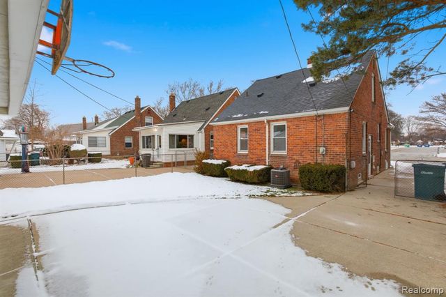 18657 Audette Street, Dearborn, MI 48124