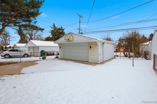 18657 Audette Street, Dearborn, MI 48124