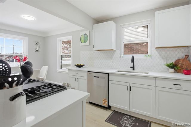 18657 Audette Street, Dearborn, MI 48124