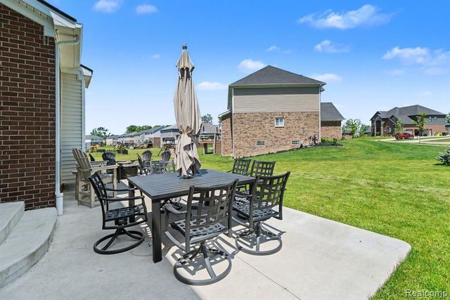 5531 Morgan Lake Drive, Clarkston, MI 48348