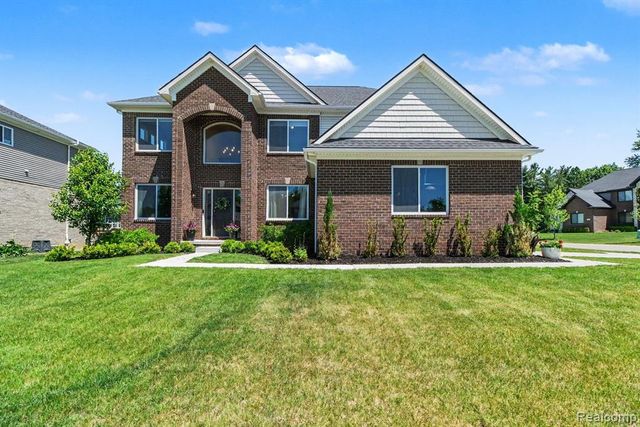 5531 Morgan Lake Drive, Clarkston, MI 48348