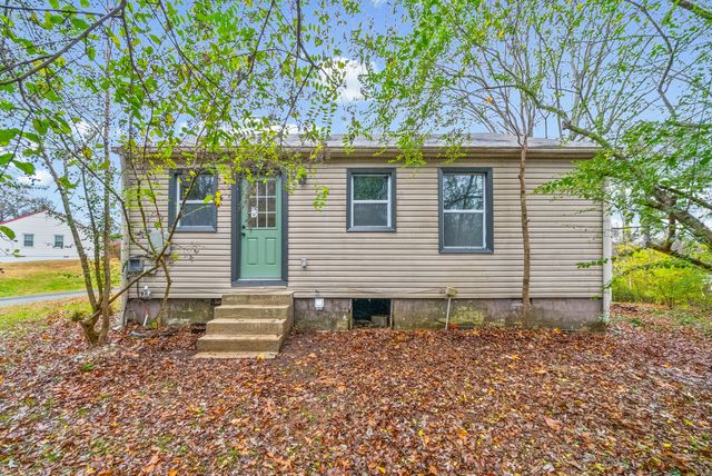 715 McGraw St, Clarksville, TN 37040