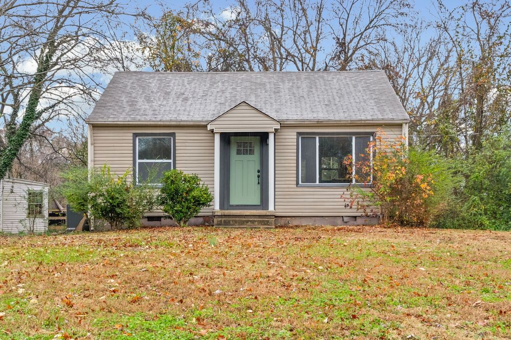 715 McGraw St, Clarksville, TN 37040
