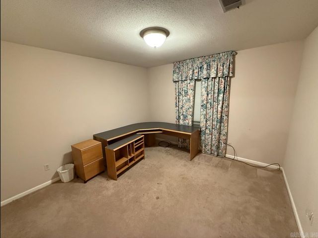 10 Twin Pine Place, Little Rock, AR 72210