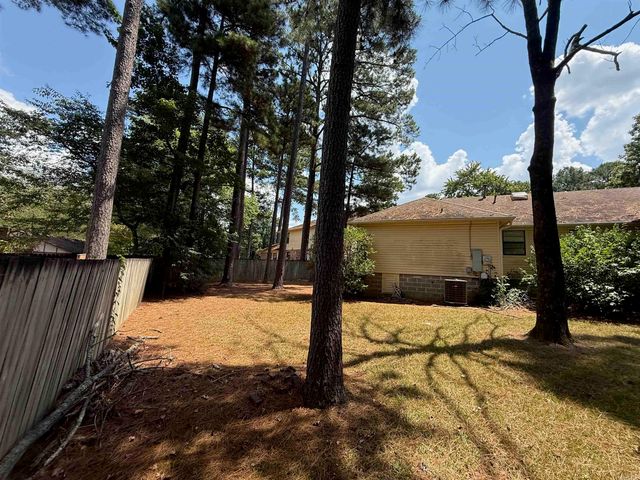 10 Twin Pine Place, Little Rock, AR 72210