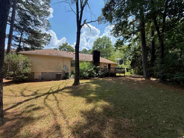 10 Twin Pine Place, Little Rock, AR 72210