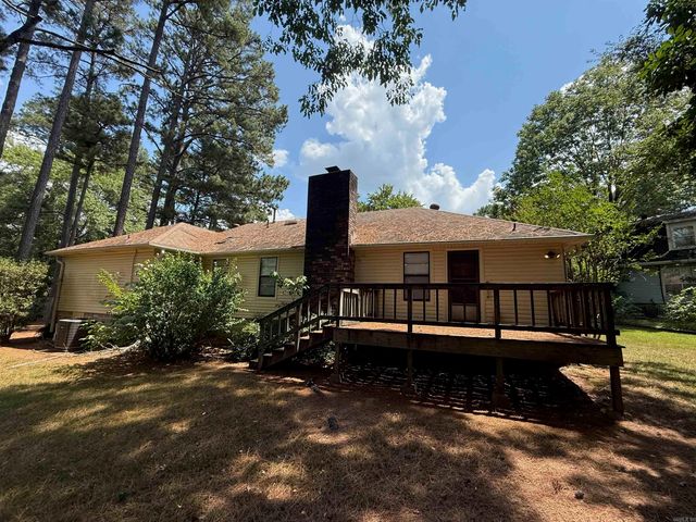 10 Twin Pine Place, Little Rock, AR 72210