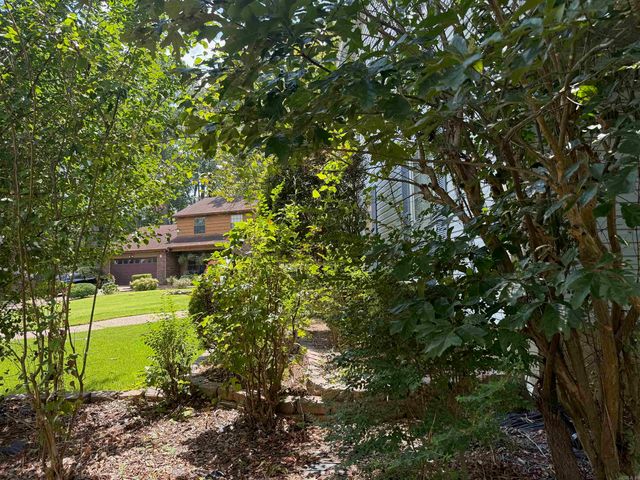 10 Twin Pine Place, Little Rock, AR 72210